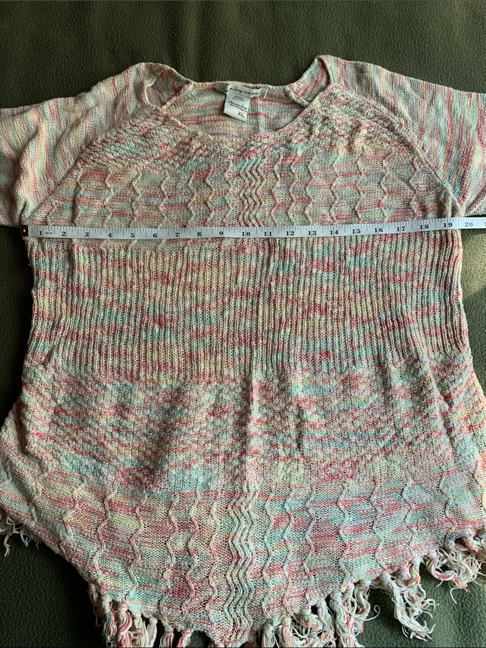 American Rag fringed. Multi-color. Size XL. Chest approx 20 inches - Picture 9 of 10